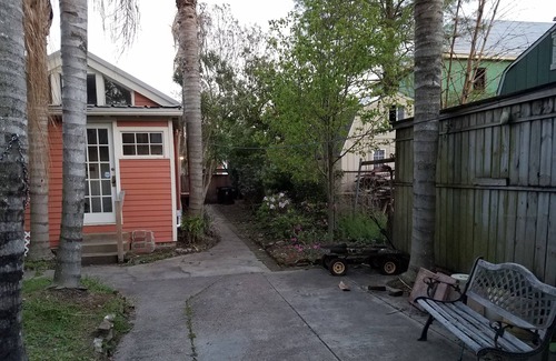 Carrollton House | 2 bedroom house near Tulane