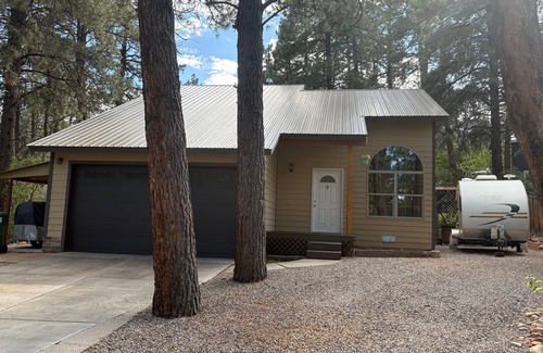 Durango West House | 2-bedroom house w/fitness room, pool table, pong, hot tub in marvelous Durango