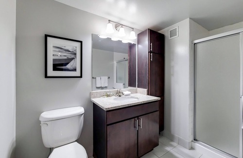 White Plains Apartment | 2 Bedroom in White Plains - 40-Min Train from NYC