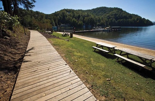 Lake Lure Condo | 2 Bedroom Lockoff Condo, Sleeps 8, in Blue Ridge Mountains, Fairfield Mountains!