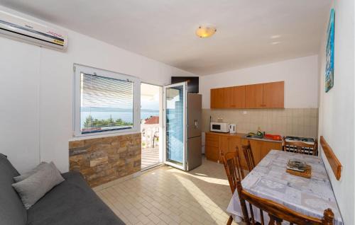 Novigrad Apartment | 2 Bedroom Lovely Apartment In Novigrad