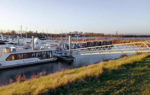 Ophoven Boat Rental | 2 Bedroom Nice Ship In Ophoven