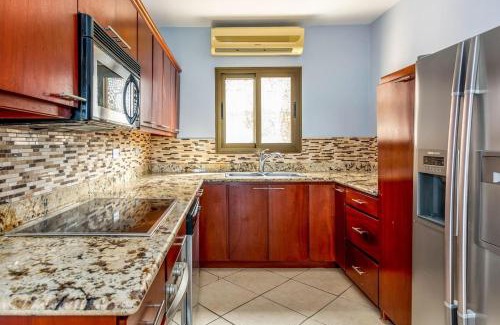 Playa Flamingo House | 2-Bedroom Ocean-View Condo with Pool
