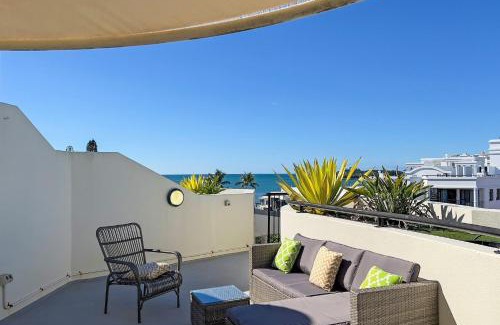 Mooloolaba Apartment | 2 Bedroom Penthouse, sleeps 5 in Caribbean Resort
