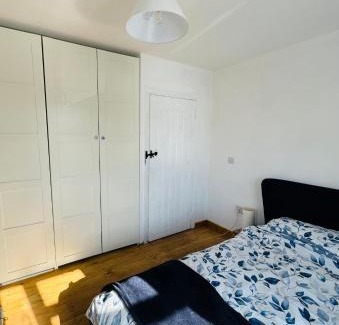 Brecon Apartment | 2 bedroom split level apartment