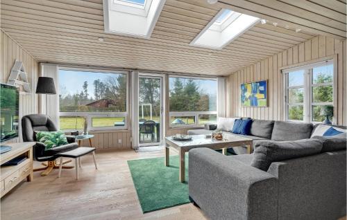 Hou House | 2 Bedroom Stunning Home In Hals