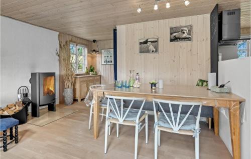 Hou House | 2 Bedroom Stunning Home In Hals