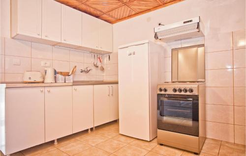 Krusevice House | 2 Bedroom Stunning Home In Herceg Novi