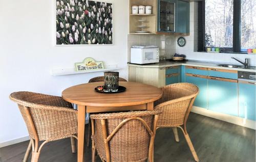 Lemmer House | 2 Bedroom Stunning Home In Lemmer