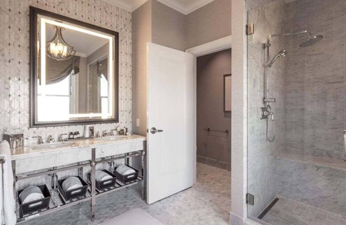 Nob Hill House | 2-Bedroom Suite at a 5⭐️ Hotel