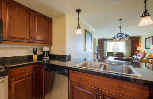 Estate Bakkero Resort | 2 BEDROOM SUITE - MARRIOTT'S FRENCHMAN'S COVE - ST. THOMAS