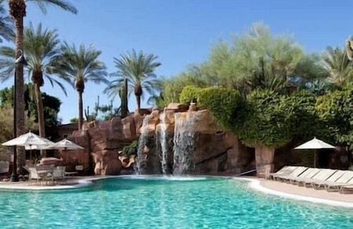North Scottsdale Hotel | 2 BEDROOM SUITE-SHERATON DESERT OASIS-SCOTTSDALE!
