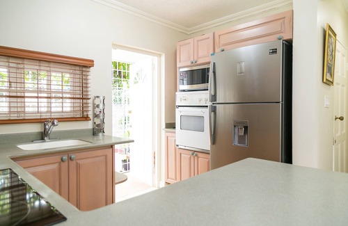 Kingston House | 2 Bedroom Townhouse at Surbiton Square