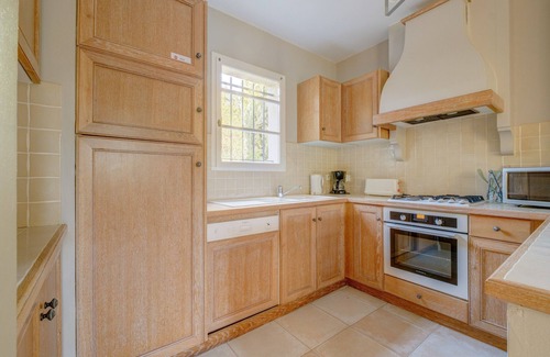La Motte House | 2-BEDROOM TOWNHOUSE WITH GARDEN (N°531)
