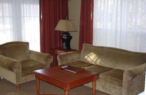 Berkeley Resort | 2 Bedroom unit at Greensprings Resort