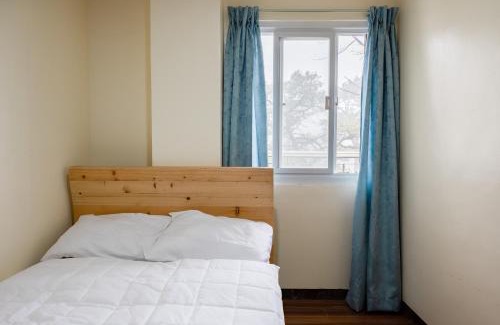 Baguio Apartment | 2 Bedroom Unit with Breakfast for 2 Pax