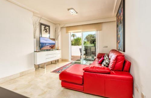 Puerto Banus Apartment | 2 Bedroom with pool in the heart of Puerto Banus