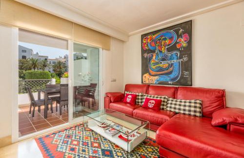 Puerto Banus Apartment | 2 Bedroom with pool in the heart of Puerto Banus