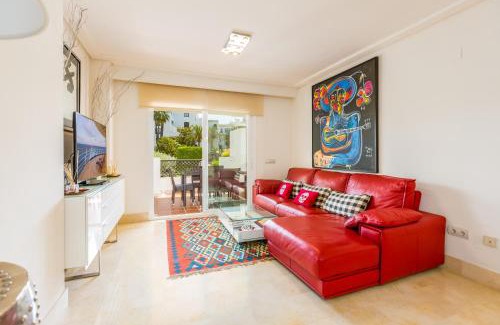 Puerto Banus Apartment | 2 Bedroom with pool in the heart of Puerto Banus
