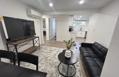 North Beacon Hill Apartment | 2 bedrooms near Downtown, Airport, stadiums, light rail
