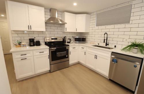 North Beacon Hill Apartment | 2 bedrooms near Downtown, Airport, stadiums, light rail
