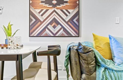Newtown Apartment | 2 Beds near Newtown Station