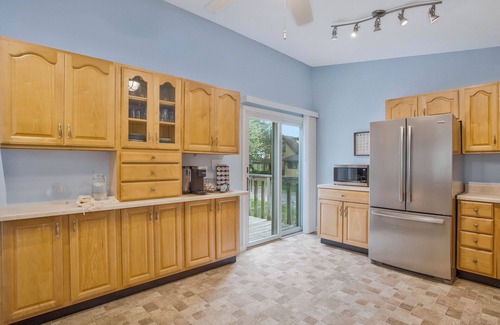 Prince Frederick House | 2 blocks from Bay! Community beach! Boat launch! Kayak! Hike! Fossil Hunt!