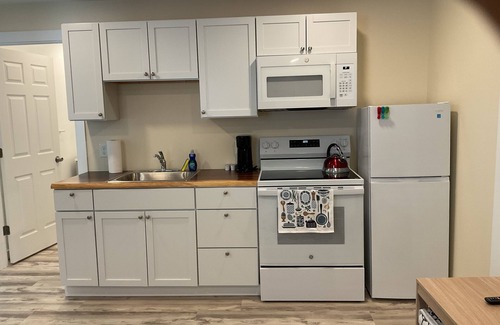 Ellsworth Apartment | 2 BR 1 Bath w/Full Kitchen Large Apartment in enjoyable Ellsworth with AC, WiFi
