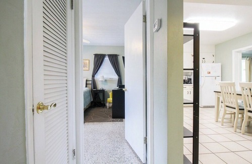 Golden Beach House | 2 BR Home With Private Beach Access To Golden Beach - Luna Sea