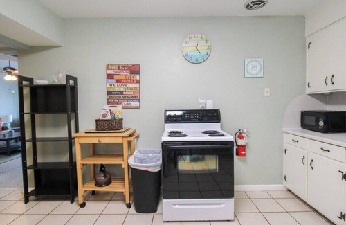 Golden Beach House | 2 BR Home With Private Beach Access To Golden Beach - Luna Sea