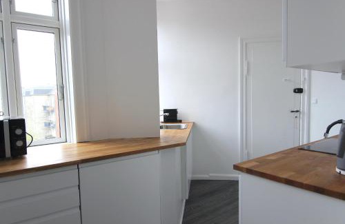 Frederiksberg C Apartment | 2-BR w a balcony in Frederiksberg C - 189