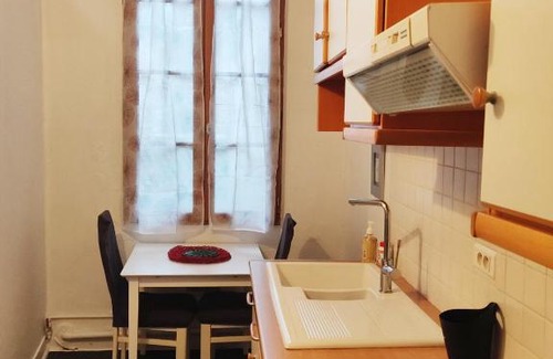 Cahors Old Town Apartment | 2 chambres 88m2 Extra centre historique Cahors vaste appartement convivial et cosy