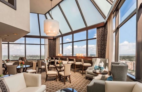 Alexandria West House | 2 Family-Friendly Units, Near Old Town Alexandria, Pool, Onsite Restaurant
