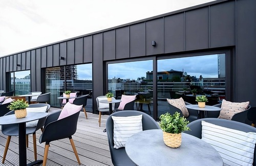 Jewish Quarter House | 2 Family Studios Close to the Museum Aan de Stroom! Covered Parking & Gym!