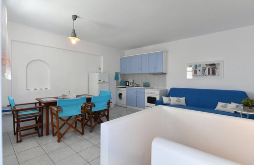 Piso Livadi House | 2 floor Maisonette, 1 minute from the wonderful Logaras beach