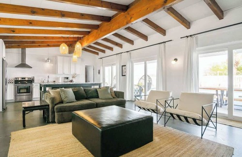 Wonder Valley House | 2 Houses! | Game Room| Hot Tub | Sauna | Pool | EV