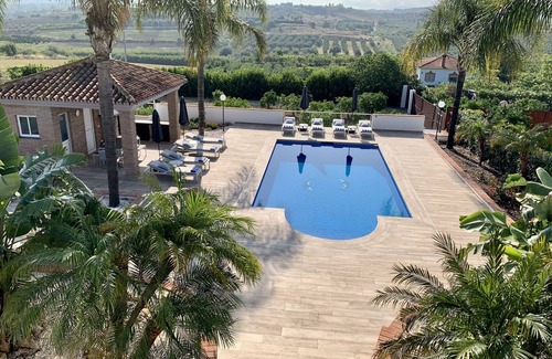 Alhaurin el Grande House | 2 luxury adjoining villas with 2 pools, in 2 acres of countryside (7BR, 7BA)
