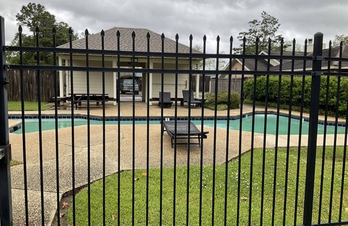 South Baton Rouge Condo | 2 Master Bedrooms -Very Clean- Recently Remolded 2 Patios Park at front door