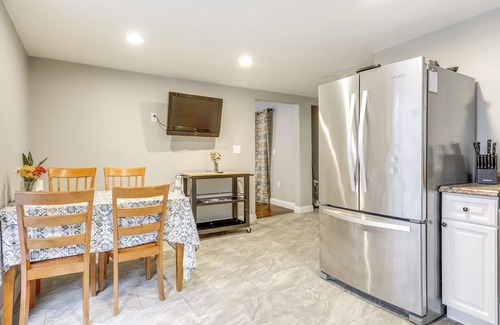 Foxboro House | 2 Mi to Gillette Stadium: Foxborough Retreat!