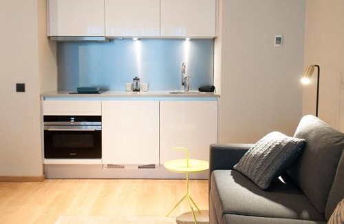 Jewish Quarter House | 2 Modern Units Near to the Museum Aan de Stroom! Parking, Game Room, Bike Rental