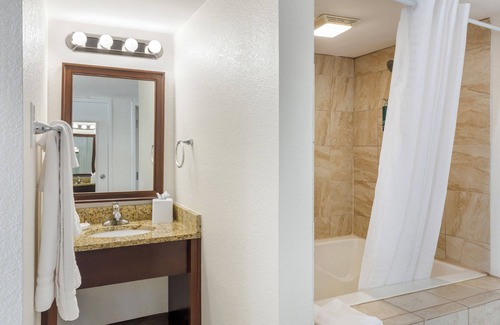 Northeast Virginia Beach Resort | 2 Oceanfront Units with Rooftop Pool, Private Balconies & Stunning Views