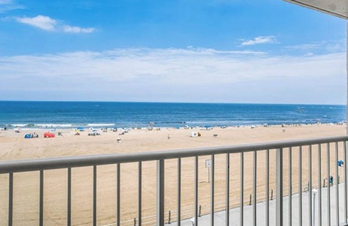 Northeast Virginia Beach Resort | 2 Oceanfront Units with Rooftop Pool, Private Balconies & Stunning Views