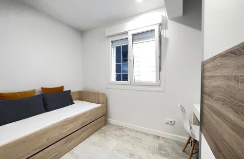 Maria Auxiliadora Apartment | 2 Piso 2 habitaciones centro al lado de Príncipe 2 - HomeyGalicia
