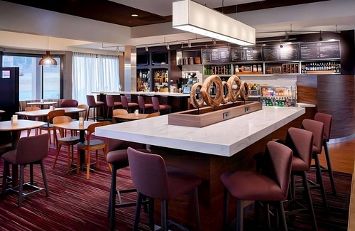 Waldron Hotel | 2 Relaxing Units, Best Place to Unwind! Near Harley-Davidson Factory!