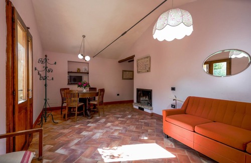 Asciano Other | 2-room apartment on the ground floor with air conditioning and garden