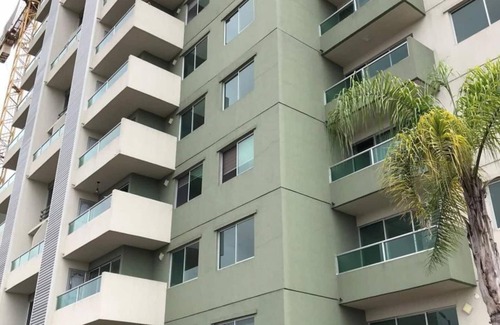 Juan Montalvo Apartment | 2 room department (5 people), in exclusive area
