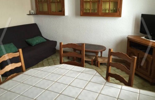 Mers-les-Bains Apartment | 2 rooms facing the sea