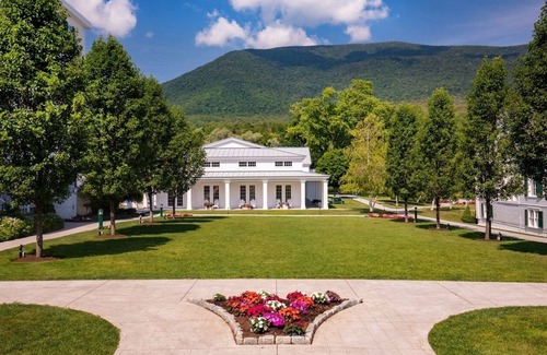 Manchester Hotel | 2 Rooms | Pool, Spa, and Golf Access in Scenic Vermont Village