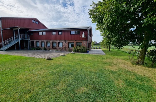 Hasselberg House | 2 separate holiday apartments, one holiday home