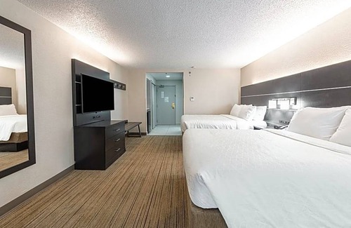 Brewery District Hotel | 2-Star Hotel ∙ Holiday Inn Express - Columbus Downtown, an IHG Hotel